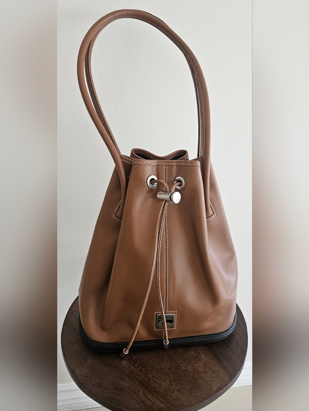 Vintage Dooney & Bourke Brown Leather Drawstring Hobo/Bucket Shoulder Bag
